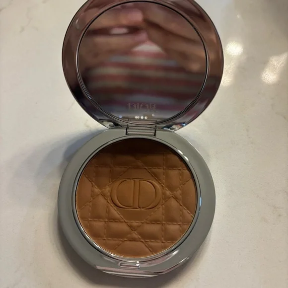 DIOR Forever Nude Matte Filter Powder Tan 04 0.31 oz/9 g Bronze Bronzing - Picture 2 of 3